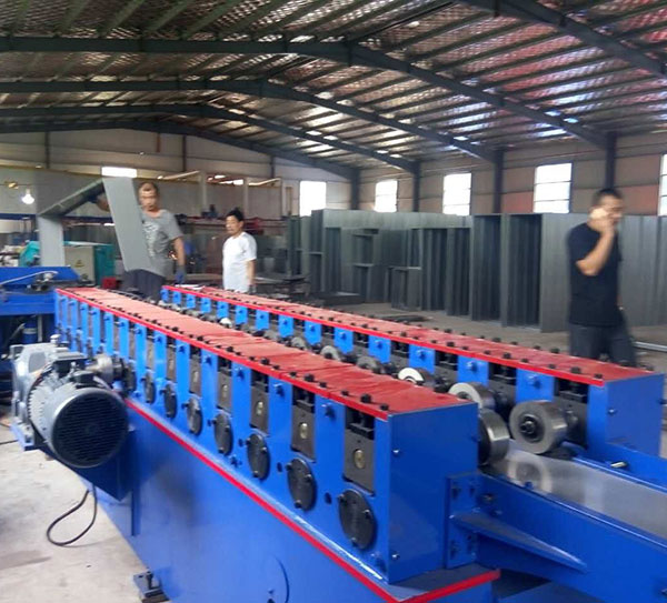 共板法蘭風管成型機jpg